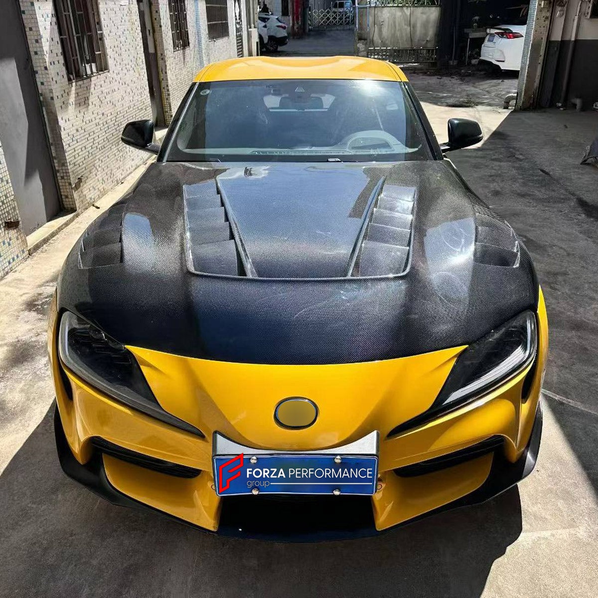 CARBON HOOD BONNET for TOYOTA SUPRA V A90 A91 2019 - 2026 FORZA PERFORMANCE custom fit TV Style

Set includes:
Hood Bonnet

Material: Carbon

NOTE: Professional installation is required.