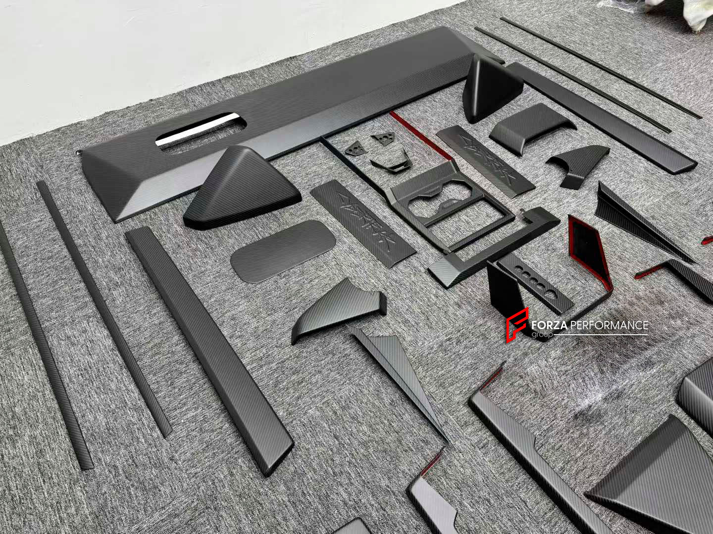 CARBON INTERIOR KIT for TESLA CYBERTRUCK 2023+

Set includes:

Dashboard Trim
Central Console Trim
Door Sills
Door Trims

Material: Carbon

NOTE: Professional installation is required.