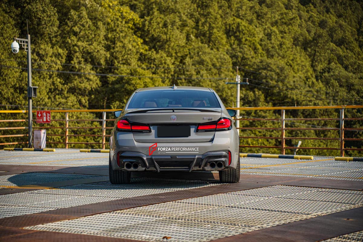 Carbon Rear Diffuser for BMW 5 SERIES G30 LCI 530i 530e 540i M550i xDrive 2018 - 2023
Set includes:

Rear Diffuser
Material: Carbon

NOTE: Professional installation is required.