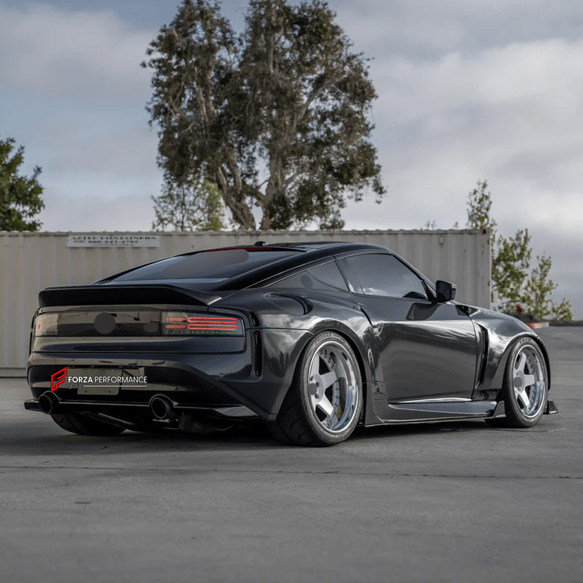 CARBON Rear Diffuser for Nissan Z 400Z 2022+
Set includes:

Rear Diffuser
Material: Carbon

NOTE: Professional installation is required.
