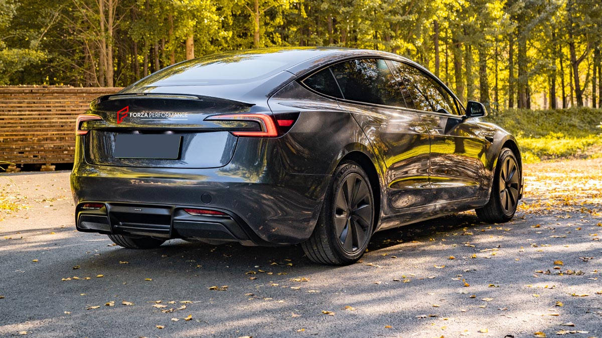 Carbon Rear Diffuser for TESLA MODEL 3 FACELIFT 2023+
Set includes:

Rear Diffuser
Material: Carbon

NOTE: Professional installation is required.