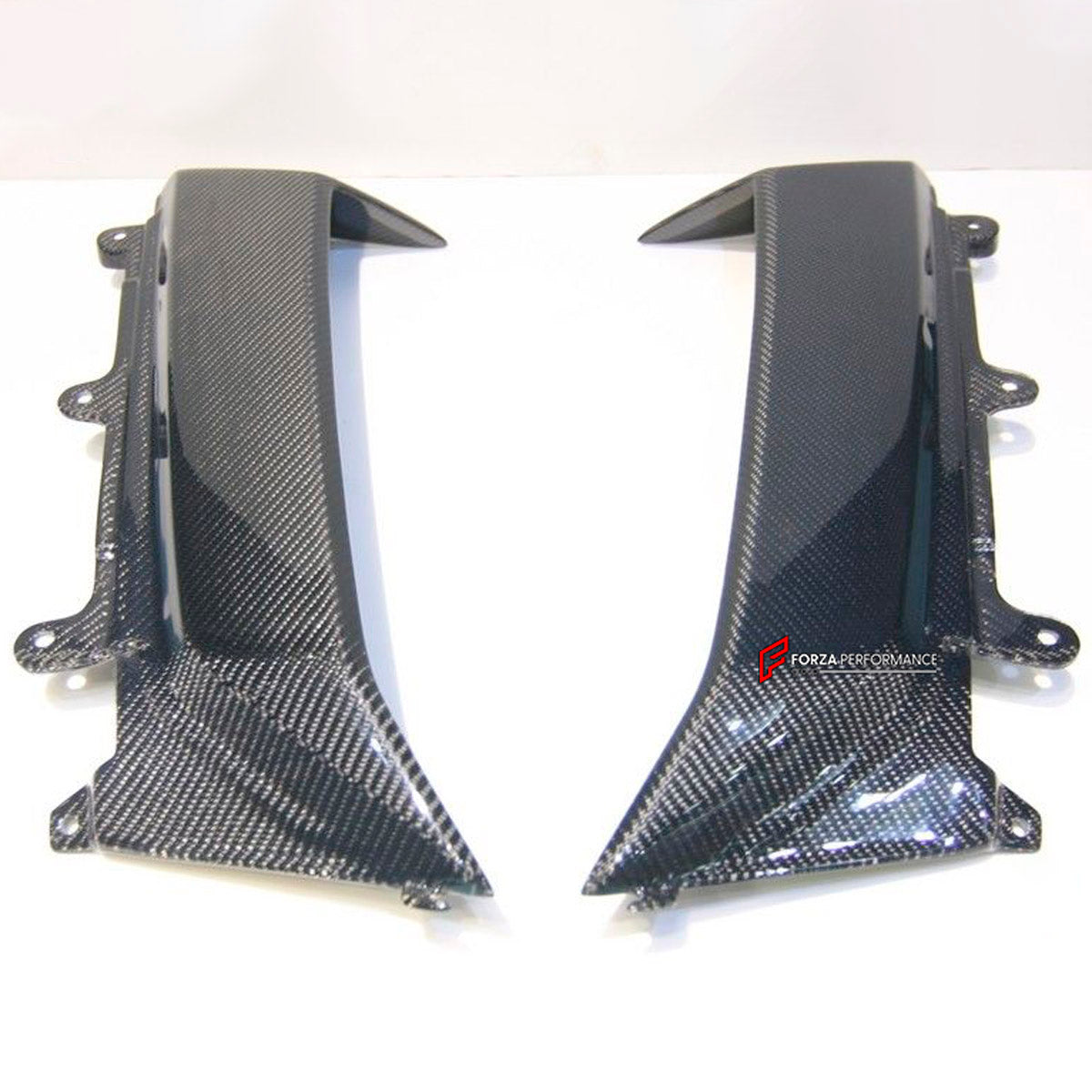 Carbon Rear Fender Air Scoop for Lamborghini Aventador LP700 OEM008V 2012 - 2015
Set includes:

Rear Fender Air Scoop
Material: Carbon

NOTE: Professional installation is required.