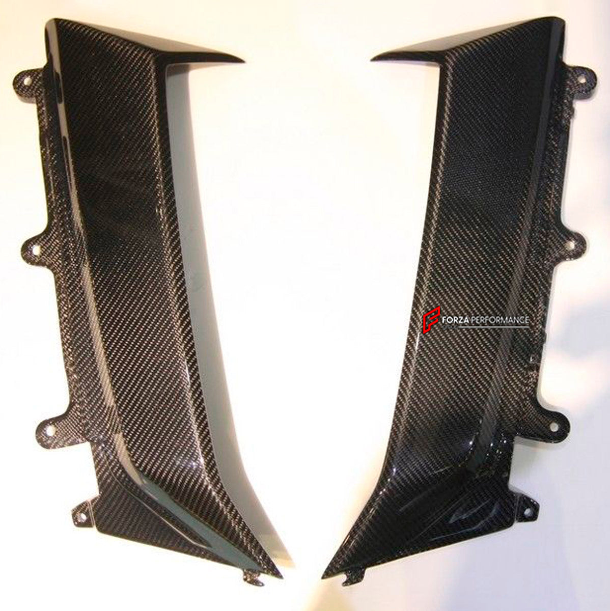 Carbon Rear Fender Air Scoop for Lamborghini Aventador LP700 OEM008V 2012 - 2015
Set includes:

Rear Fender Air Scoop
Material: Carbon

NOTE: Professional installation is required.