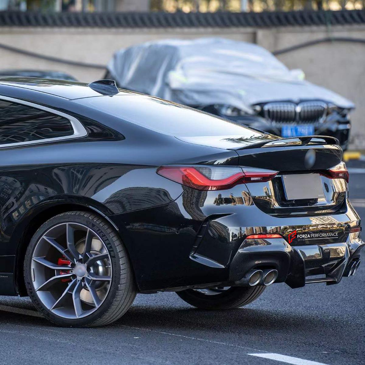 CARBON REAR SPOILER for BMW 4 SERIES G22 M4 G82 COUPE M440i 430i XDRIVE 2020 - 2024 FORZA PERFORMANCE Custom fit Dry Carbon Achen Cybe Achencybe Design Style
Set includes:

Rear Spoiler
Material: Carbon

NOTE: Professional installation is required.