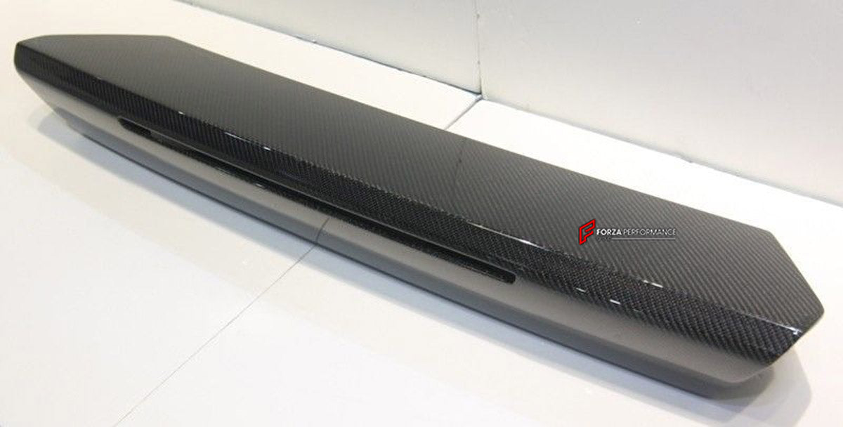 Carbon Rear Spoiler for Lamborghini Huracan LP580 LP610
Set includes:

Rear Spoiler
Material: Carbon

NOTE: Professional installation is required.