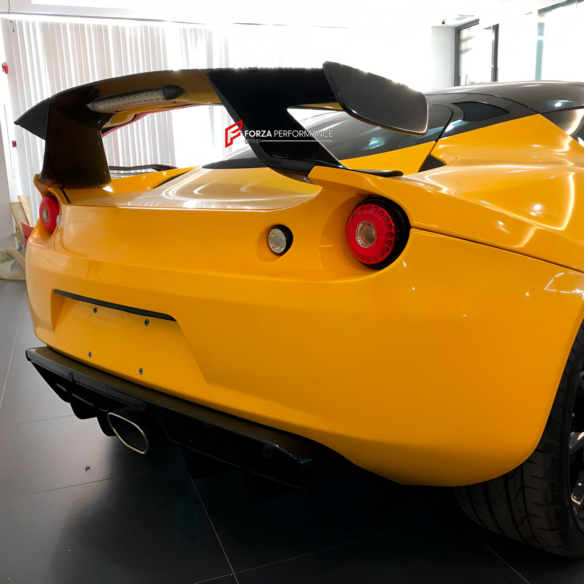 Carbon Rear Spoiler Wing for Lotus Evora S GT4 GTE 2009 - 2021
Set includes:

Rear Spoiler Wing
Material: Carbon

NOTE: Professional installation is required.