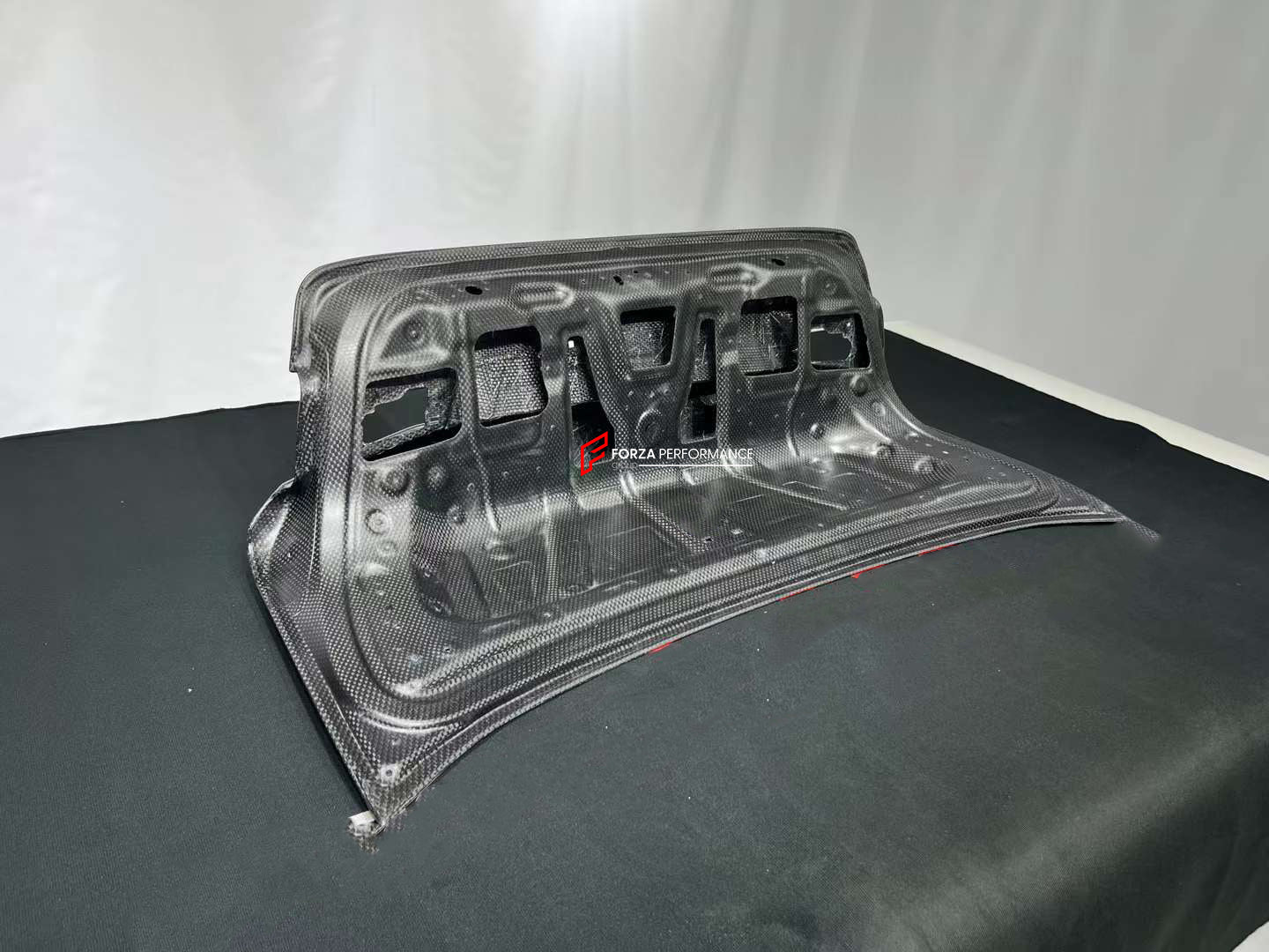 CARBON REAR TRUNK FOR BMW M5 F90 2018-2023