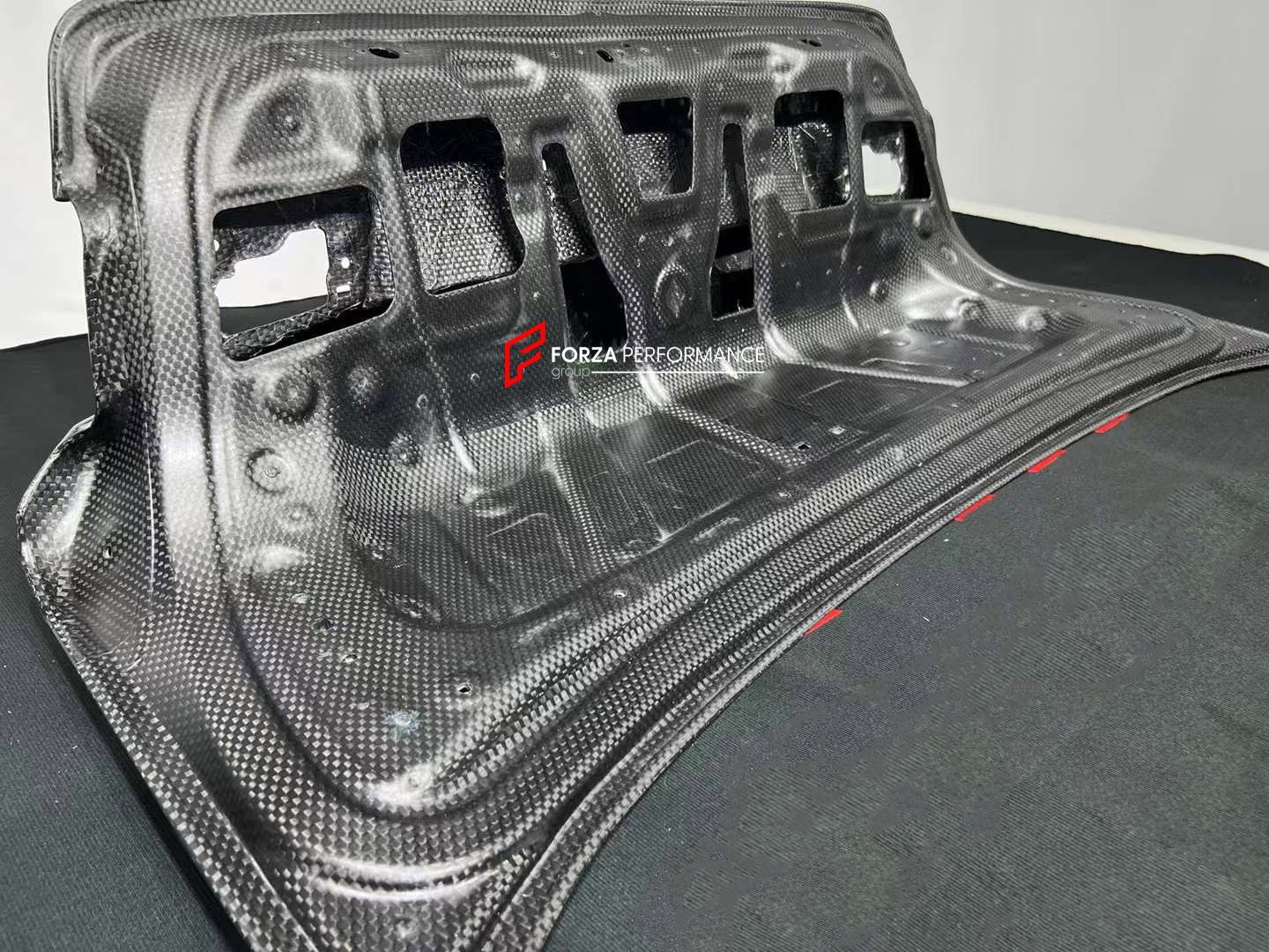 CARBON REAR TRUNK FOR BMW M5 F90 2018-2023