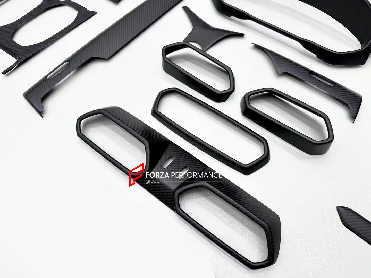 CARBON REPLACEMENT INTERIOR KIT for LAMBORGHINI URUS 2018+