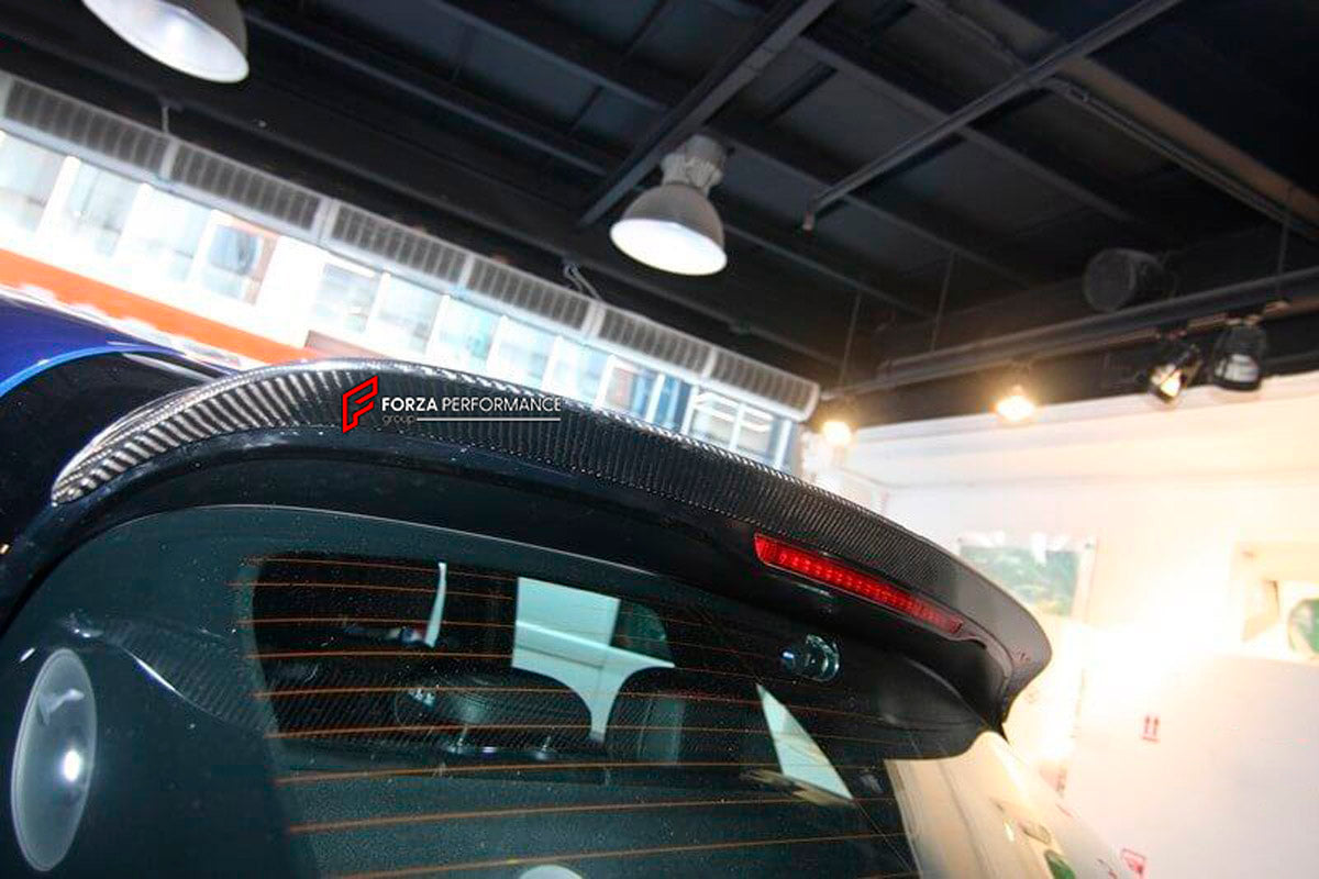 CARBON ROOF SPOILER for Porsche Macan FR003
Set includes:

Roof Spoiler
Material: Carbon

NOTE: Professional installation is required.