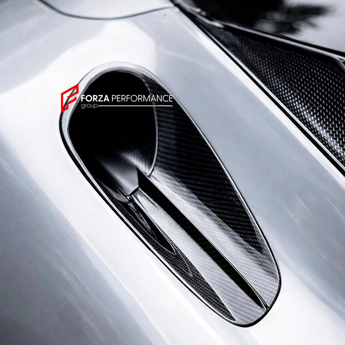 CARBON SIDE AIR VENTS for McLaren GT 2019 - 2023
Set includes:

Side Air Vents
Material: Carbon

NOTE: Professional installation is required.