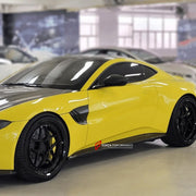 CARBON Side Skirts for Aston Martin Vantage AM6 2018 - 2024
Set includes:

Side Skirts
Material: Carbon

NOTE: Professional installation is required.