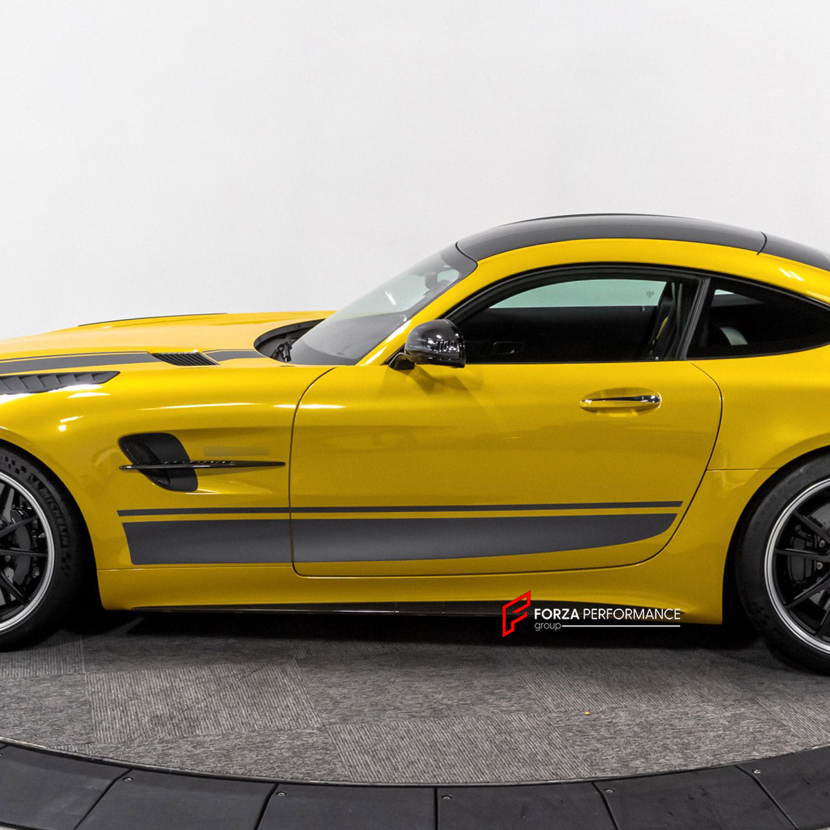 CARBON Side Skirts for Mercedes Benz AMG GTR GTC GTS Coupe 2018+
Set includes:

Side Skirts
Material: Carbon

NOTE: Professional installation is required.