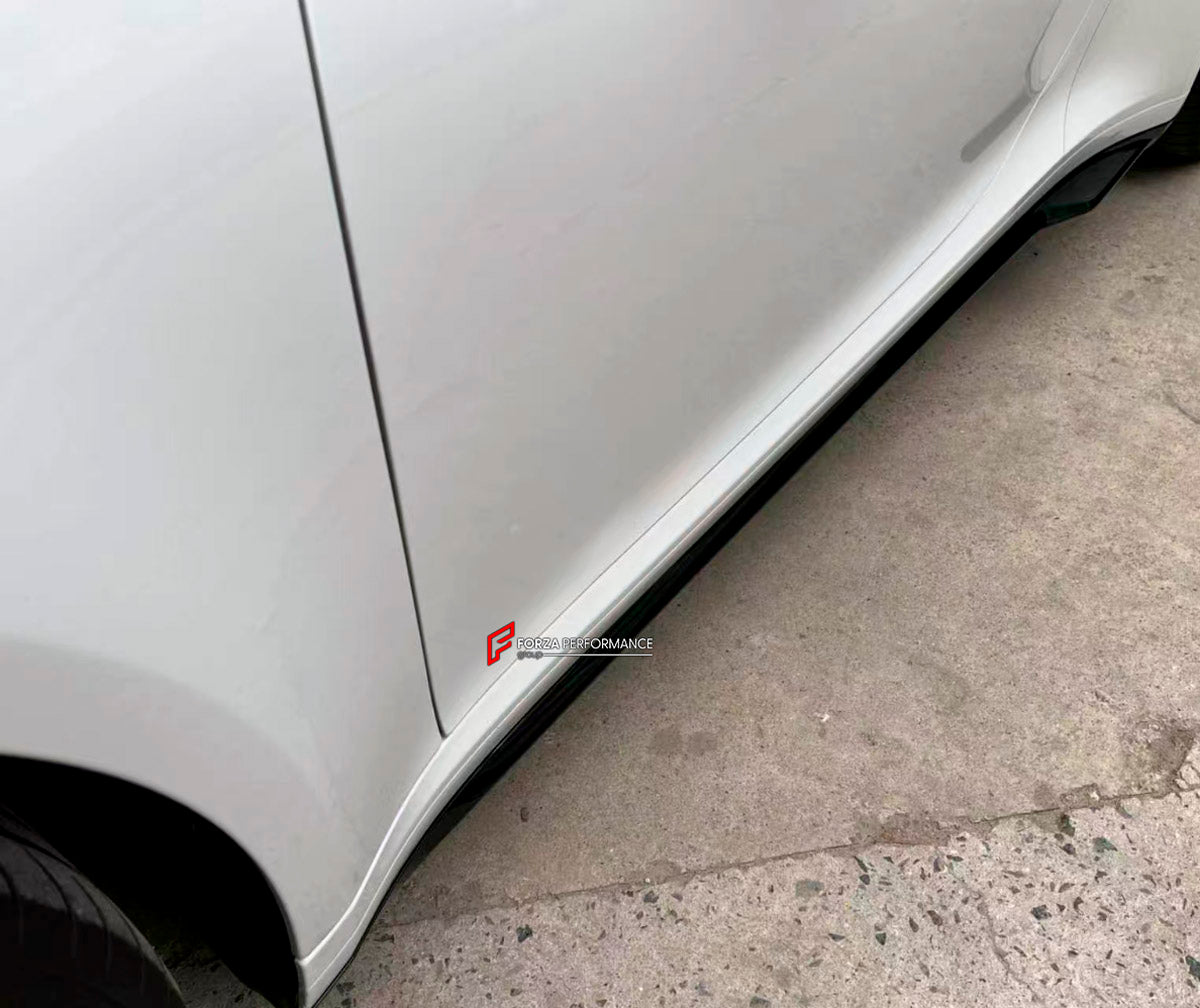 CARBON Side Skirts for Porsche 911 992.1 Turbo S 2019 - 2025
Set includes:

Side Skirts
Material: Carbon

NOTE: Professional installation is required.