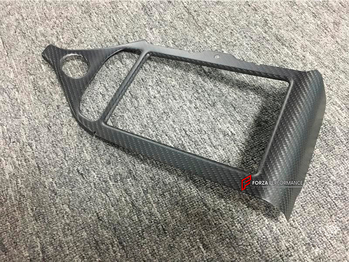 Carbon Surround Monitor Control Cover for McLaren 720S Coupe
Set includes:

Surround Monitor Control Cover
Material: Carbon

NOTE: Professional installation is required.