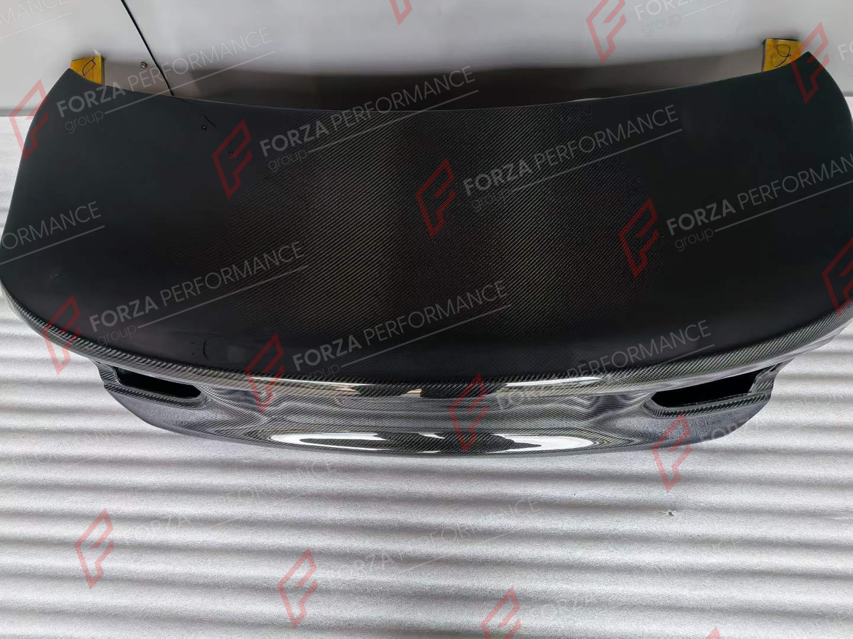 CARBON TRUNK LID for BMW 3 SERIES F30 2012 - 2018 FORZA PERFORMANCE custom fit CSL

Set includes:
Trunk Lid

Material: Carbon

NOTE: Professional installation is required.