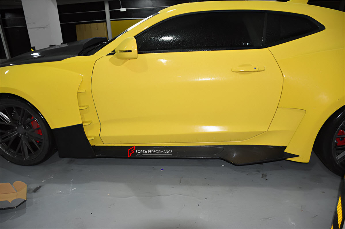 CARBON WIDE BODY KIT for CHEVROLET CAMARO VI 2019 - 2024

Set Include:

Front Lip
Front Bumper
Front Bumper Fins
Hood Bonnet
Fenders
Side Skirts
GT Wing Spoiler
Rear Diffuser
Rear Bumper
Material: Carbon

Note: Professional installation is required.