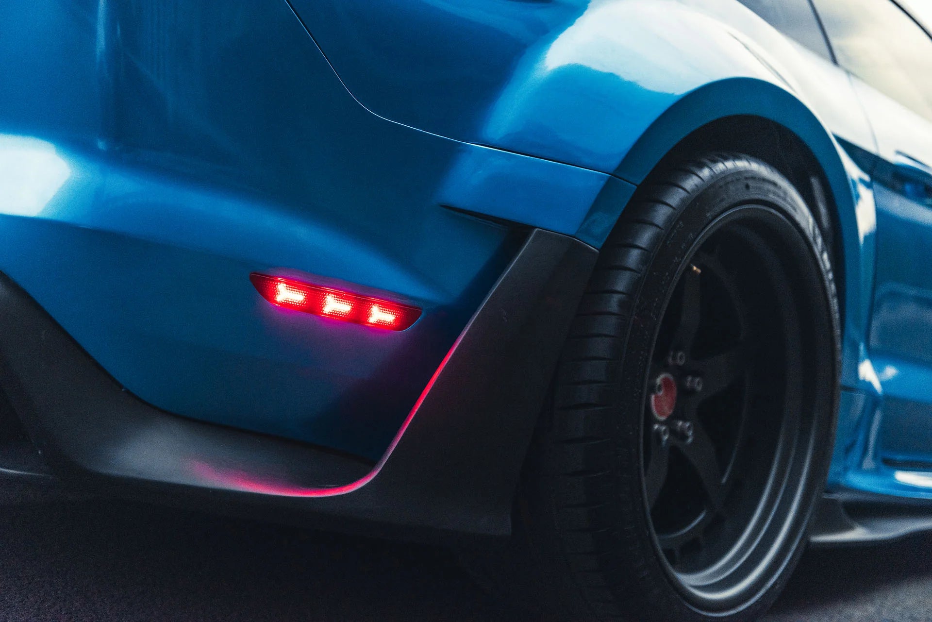 CARBON WIDE BODY KIT for FORD MUSTANG S550 2015 - 2023

Set includes:

Front Lip
Front Bumper Assembly

Hood / Bonnet
Front Fenders
Side Skirts
Rear Fenders

Trunk Cover
Rear Wing Spoiler ( 2 options )
Rear Diffuser

Material:&nbsp;Wet Carbon with Fiberglass

NOTE:&nbsp;Professional installation is required.

Recommended Wheels size:

Front: 20 x 9 ET -20

Rear: ;20 x 11 ET -10

Why “Contact Us for Pricing”?

We don’t display fixed prices because our goal is to offer you the most competitive deal possible. 