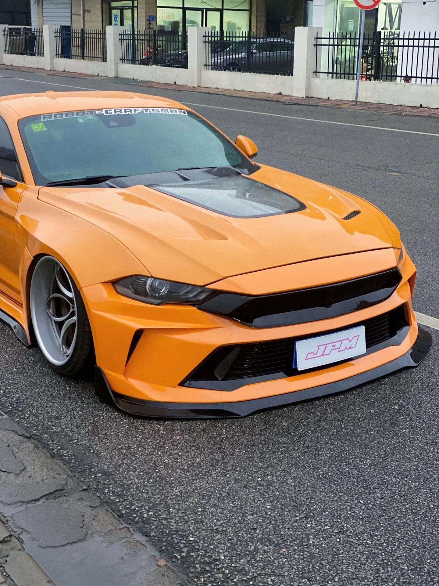 CARBON WIDE BODY KIT for FORD MUSTANG S550 2015 - 2023

Set includes:

Front Lip
Front Bumper Assembly

Hood / Bonnet
Roof Cover
Front Fenders
Side Skirts
Rear Fenders

Rear Window Cover
Trunk Cover
Rear Wing Spoiler
Rear Diffuser

Material:&nbsp;Wet Carbon with Fiberglass

NOTE:&nbsp;Professional installation is required. Exhaust modifying is required. Need to move the rear fog/reverse light.

Recommended Wheels size:

Front:&nbsp;20 x 9.5 ET -60

Rear:&nbsp;20 x 11.5 ET -55

Why “Contact Us for Pricing”?
