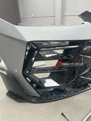 CARBON WIDE BODY KIT for LAMBORGHINI URUS SE 2024+ FORZA PERFORMANCE custom fit Mansory Style

Set includes:
Front Lip
Front Bumper Assembly
Hood Bonnet
Fender Flares
Side Mirror Covers
Side Skirts
Rear Bumper Assembly
Rear Diffuser

Material: Carbon

NOTE: Professional installation is required.