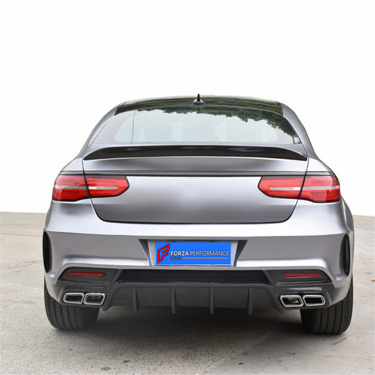 CARBON WIDE BODY KIT for MERCEDES BENZ GLE COUPE C292 2015 - 2020

Set Include:

Front Bumper
Fenders
Side Skirts
Rear Bumper
Material: Carbon

Note: Professional installation is required.