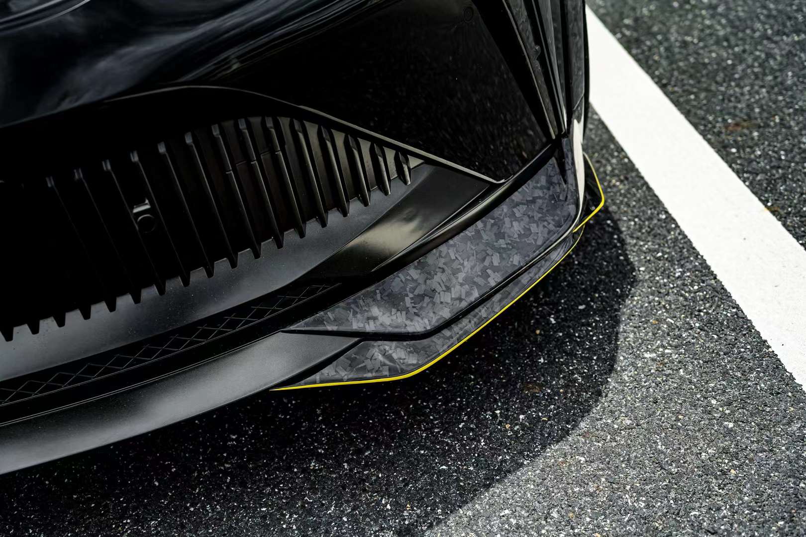 CARBON WIDE BODY KIT for TESLA MODEL Y 2020 - 2024

Set includes:

Front Lip
Front Bumper Assembly

Front Fender Flares
Hood / Bonnet

Side Skirts

Rear Fender Flares
Rear Spoiler
Rear Bumper
Rear Diffuser

Material:&nbsp;Wet Carbon with Fiberglass

NOTE:&nbsp;Professional installation is required.

Why “Contact Us for Pricing”?

We don’t display fixed prices because our goal is to offer you the most competitive deal possible. Product costs often decrease over time, and by requesting a quote, you’ll receive