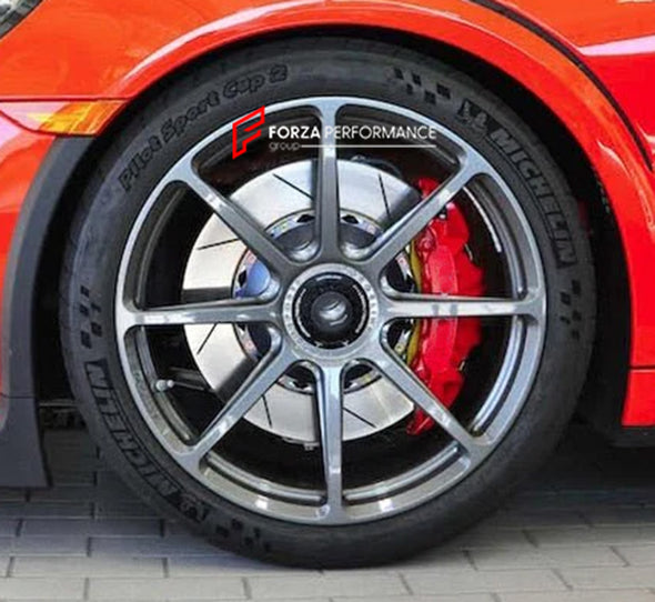 High-performance lightweight forged aluminum wheel for Porsche GT3, featuring precision engineering, exceptional strength, and a polished finish, designed for track and high-performance driving.