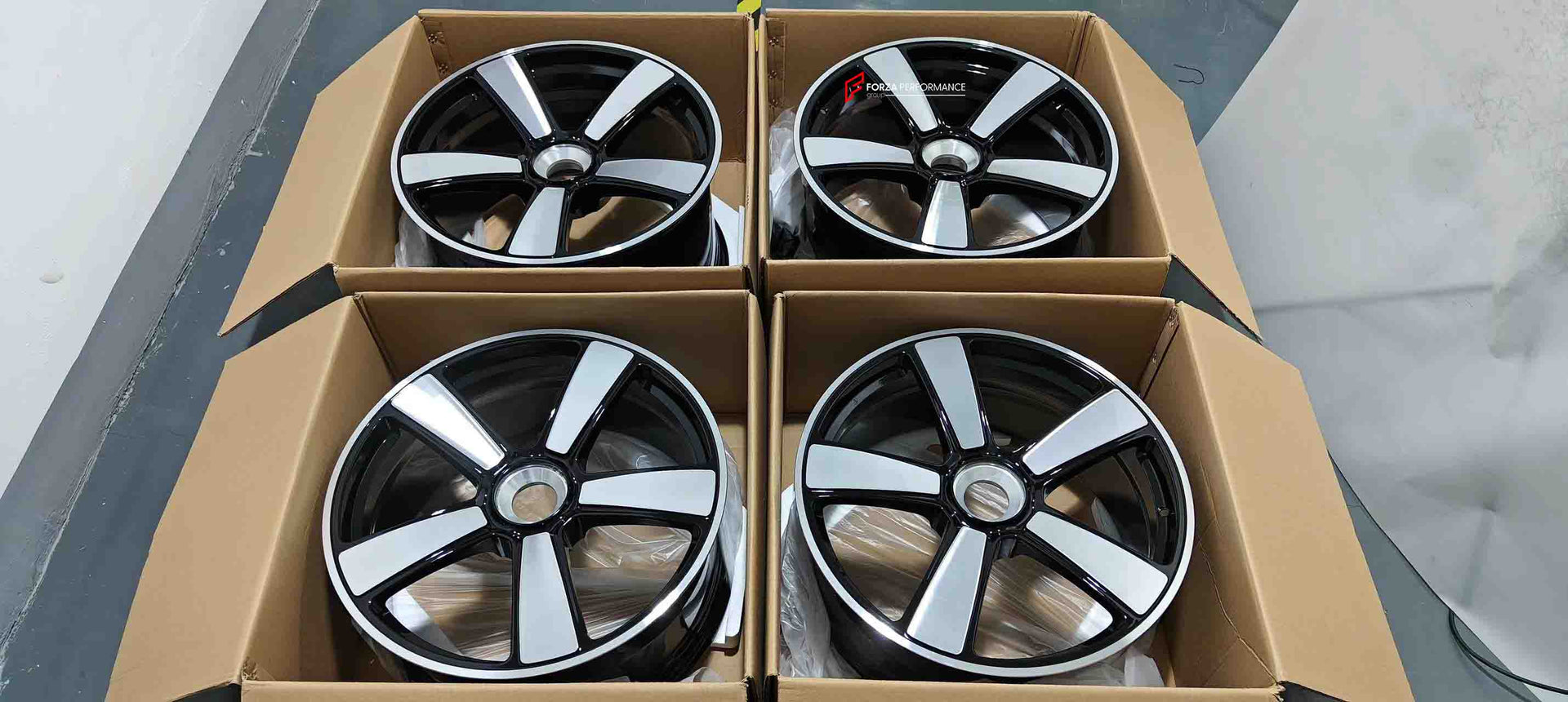 CENTERLOCK FORGED WHEELS RIMS for PORSCHE 911 992.2 CARRERA GTS custom fit OEM 2026 PORSCHE 911 SPIRIT 70 WHEELS HERITAGE WHEELS