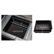 CENTER CONSOLE STORAGE BOX for Jetour T2 Traveller 2024+
Set includes:

Center Console Storage Box
Material: Plastic

NOTE: Professional installation is required.