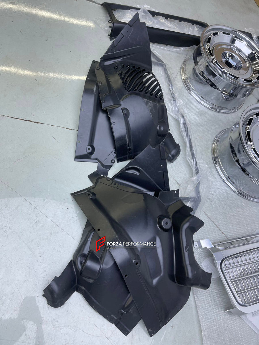 CLASSIC BODY KIT for MERCEDES BENZ G CLASS G63 G550 G500 G450 G350 G580 W465 2024+

Set includes:

Front Bumper Assembly
Front Grille
Fender Flares
Rear Bumper 
Material: Aluminium, Plastic

NOTE: Professional installation is required. Forged Wheels are extra cost