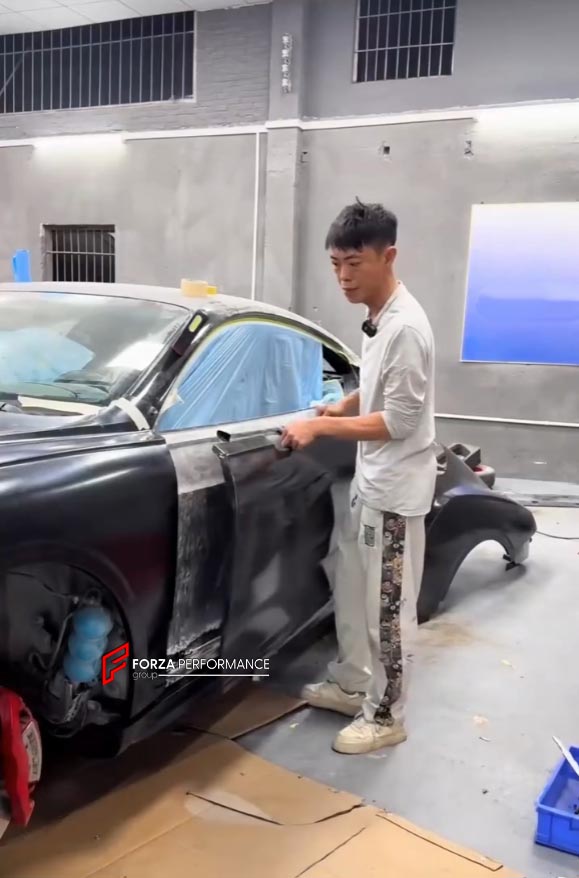 CONVERSION BODY KIT for BENTLEY CONTINENTAL GT 2004 - 2011 upgrade to CONTINENTAL GT 2025+

Set includes:

Front Bumper
Headlights
Front Grille
Front Bumper Meshes
Front Fenders
Doors
Side Skirts
Rear Fenders
Trunk Lid
Rear Bumper
Tail Lights
Exhaust Tips

Note: Professional installation is required.