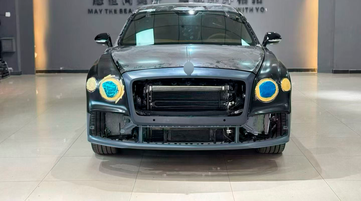 Conversion Body Kit for Bentley Flying Spur 2010 to 2020+  Set include:   Front lip Hood Center Grille Lower mesh Rear bumper Fenders Taillights Headlights Hood Material: Plastic 