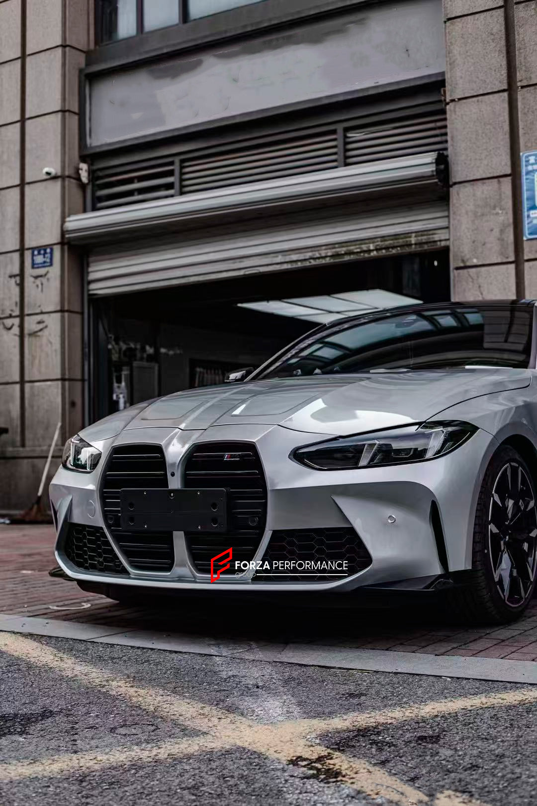 CONVERSION BODY KIT for BMW 4 SERIES G22 G23 LCI 2024+ to M4 G82 G83 LCI 2024+

Set includes:

Front Bumper Assembly
Front Grille
Hood/Bonnet
Front Fenders
Side Skirts

Rear Bumper Assembly
Rear Diffuser

Material: Plastic