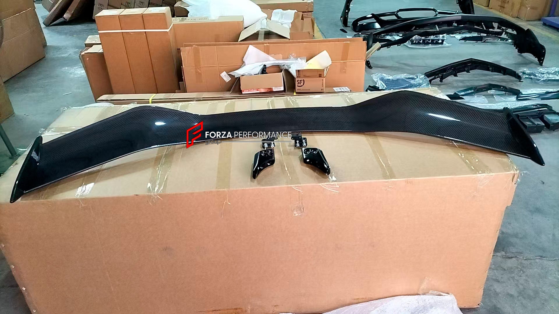 CONVERSION BODY KIT for CHEVROLET CORVETTE C8 STINGRAY 2020+ UPGRADE to Z06 FACELIFT

Set includes:


Front Bumper Assembly
Front Fenders
Air Vent Trims
Side Skirts
Rear Fenders
Rear Bumper Assembly
Rear Spoiler

Material: Plastic PP + Aluminum

Note: Professional installation is required.