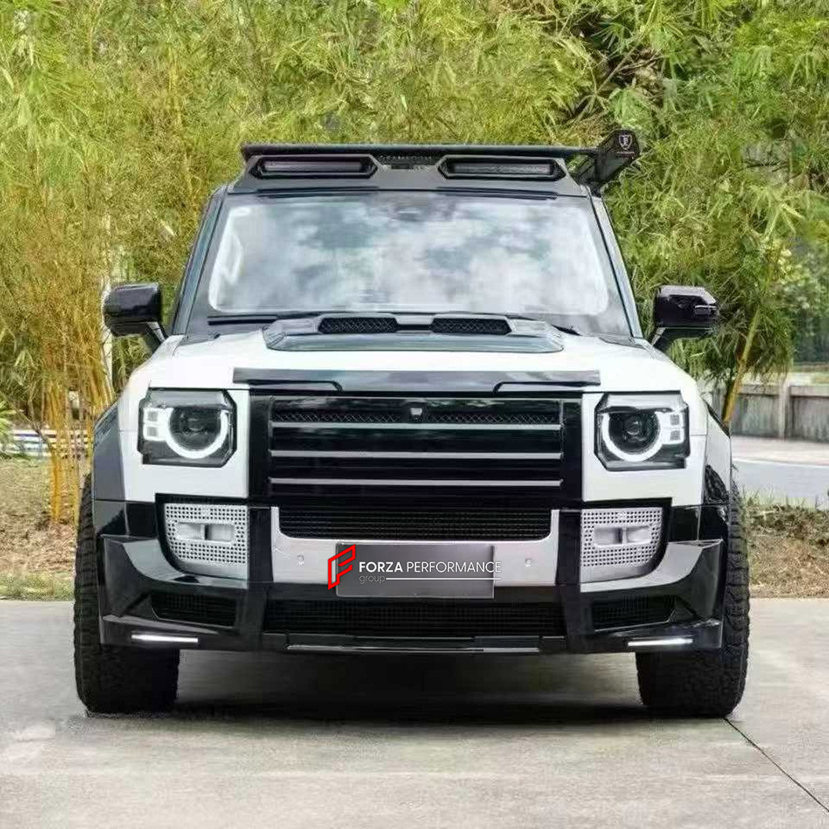 CONVERSION BODY KIT for JETOUR T2 TRAVELLER 2024+ UPGRADE to LAND ROVER DEFENDER L663 2020+

Set includes:
Front Lip
Front Bumper Assembly
Front Grille
Headlights
Hood Bonnet
Fender Flares
Tail Lights
Rear Bumper Assembly
Rear Diffuser
Exhaust Tips

Material: Plastic

NOTE: Professional installation is required.