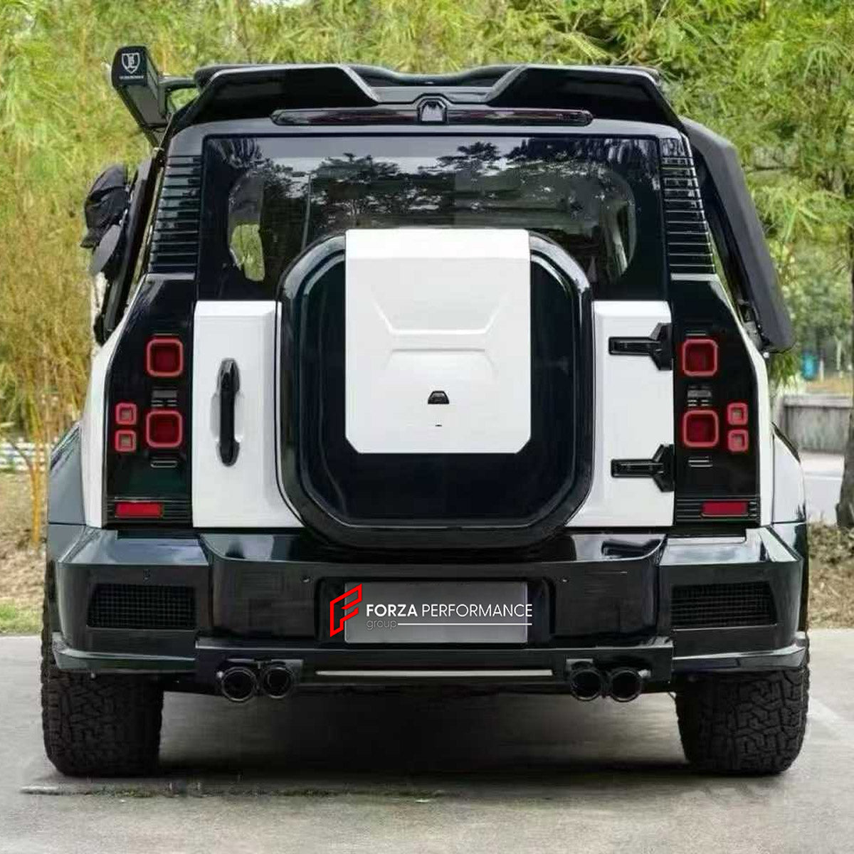 CONVERSION BODY KIT for JETOUR T2 TRAVELLER 2024+ UPGRADE to LAND ROVER DEFENDER L663 2020+

Set includes:
Front Lip
Front Bumper Assembly
Front Grille
Headlights
Hood Bonnet
Fender Flares
Tail Lights
Rear Bumper Assembly
Rear Diffuser
Exhaust Tips

Material: Plastic

NOTE: Professional installation is required.