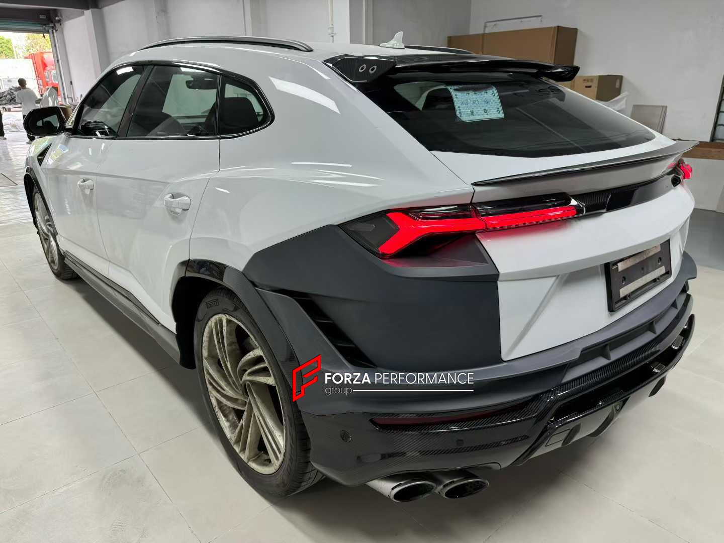 CONVERSION BODY KIT for LAMBORGHINI URUS 2018 - 2022 upgrade to PERFORMANTE

Set includes:

Front Lip
Front Bumper Assembly
Hood
Fender Flares
Side Mirror Covers
Side Skirts
Rear Trunk Spoiler
Roof Spoiler
Rear Bumper Asembly
Rear Diffuser
Interior Covers
Interior Trims

Material: Plastic + Carbon

Note: Professional installation is required.