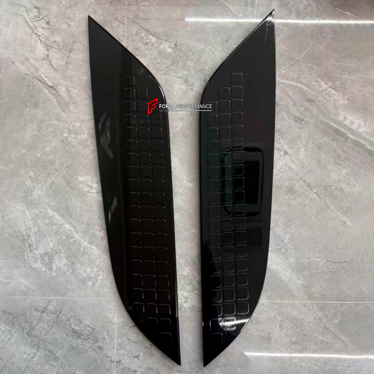 CONVERSION UPGRADE FACELIFT OLD TO NEW BODY KIT for Land Rover Defender L663 2020 - 2025 to Defender L663 Facelift 2026+
Set includes:

Front Headlights
Front Bumper Add ons
Front Hood Trims
Front Fender Vents
Rear Tail Lights Covers
Rear Bumper Add ons
Material: Plastic

NOTE: Professional installation is required.