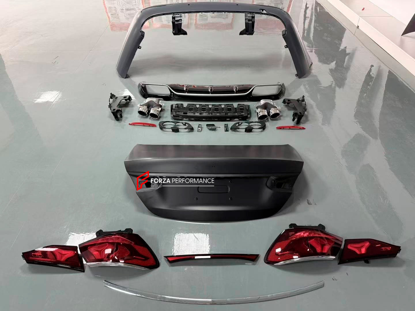 CONVERSION BODY KIT for MERCEDES BENZ E CLASS W213 2017 - 2020 to E53 w214 2023+



Set includes:

Front Bumper Assembly
Grille
Headlights
Front Fenders
Rear Trunk
Tail Lights
Rear Bumper
Rear Diffuser
Exhaust Tips

Material: Plastic

NOTE: Professional installation is required