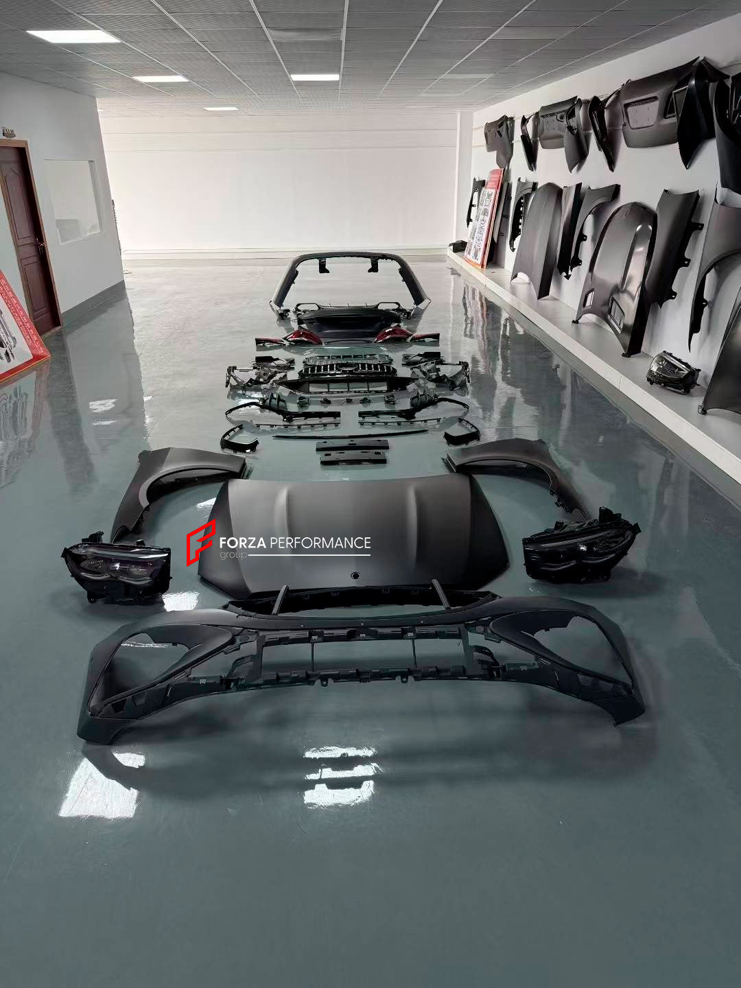 CONVERSION BODY KIT for MERCEDES BENZ E CLASS W213 2017 - 2020 to E53 w214 2023+



Set includes:

Front Bumper Assembly
Grille
Headlights
Front Fenders
Rear Trunk
Tail Lights
Rear Bumper
Rear Diffuser
Exhaust Tips

Material: Plastic

NOTE: Professional installation is required
