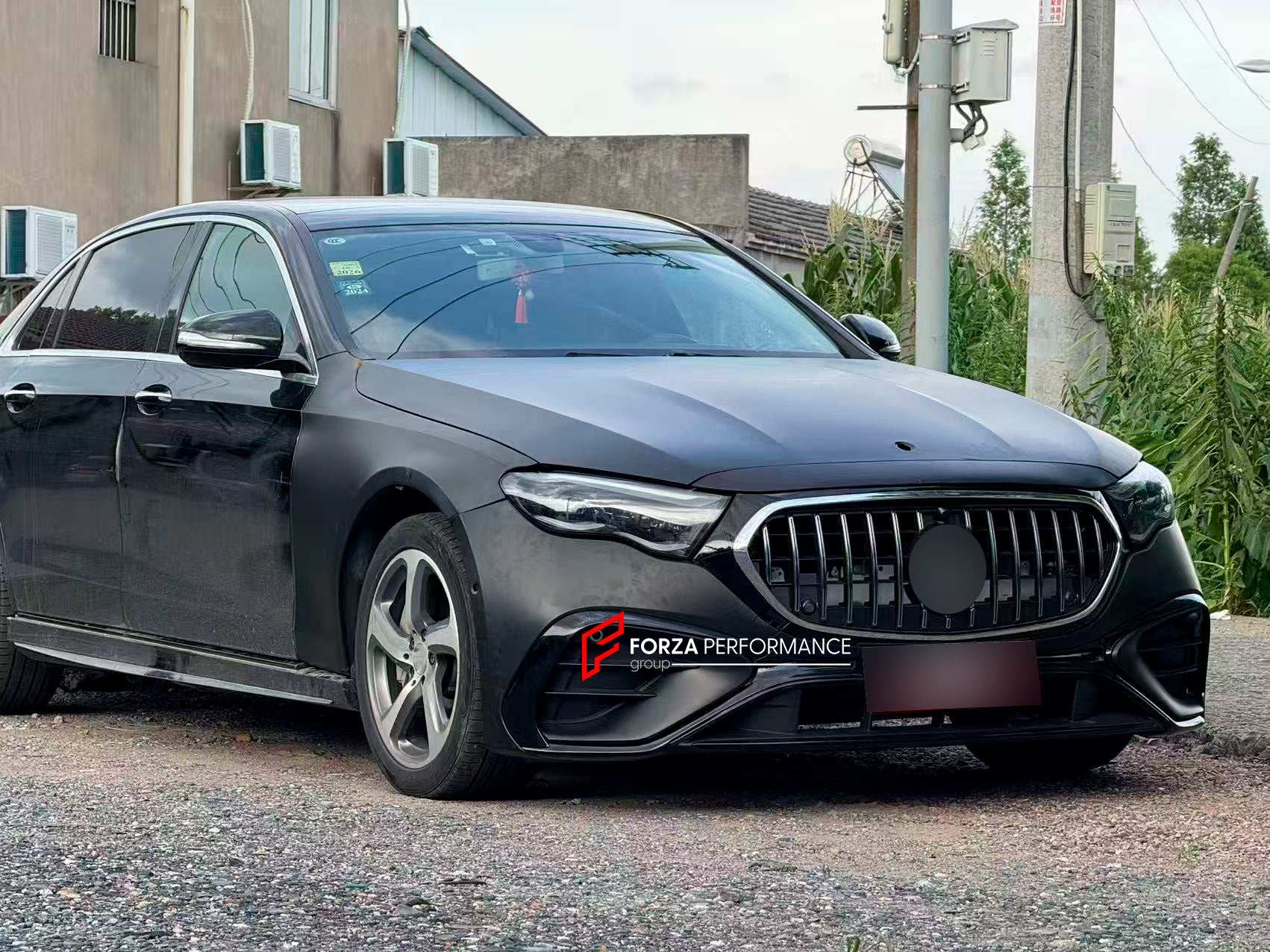 CONVERSION BODY KIT for MERCEDES BENZ E CLASS W213 2017 - 2020 to E53 w214 2023+



Set includes:

Front Bumper Assembly
Grille
Headlights
Front Fenders
Rear Trunk
Tail Lights
Rear Bumper
Rear Diffuser
Exhaust Tips

Material: Plastic

NOTE: Professional installation is required