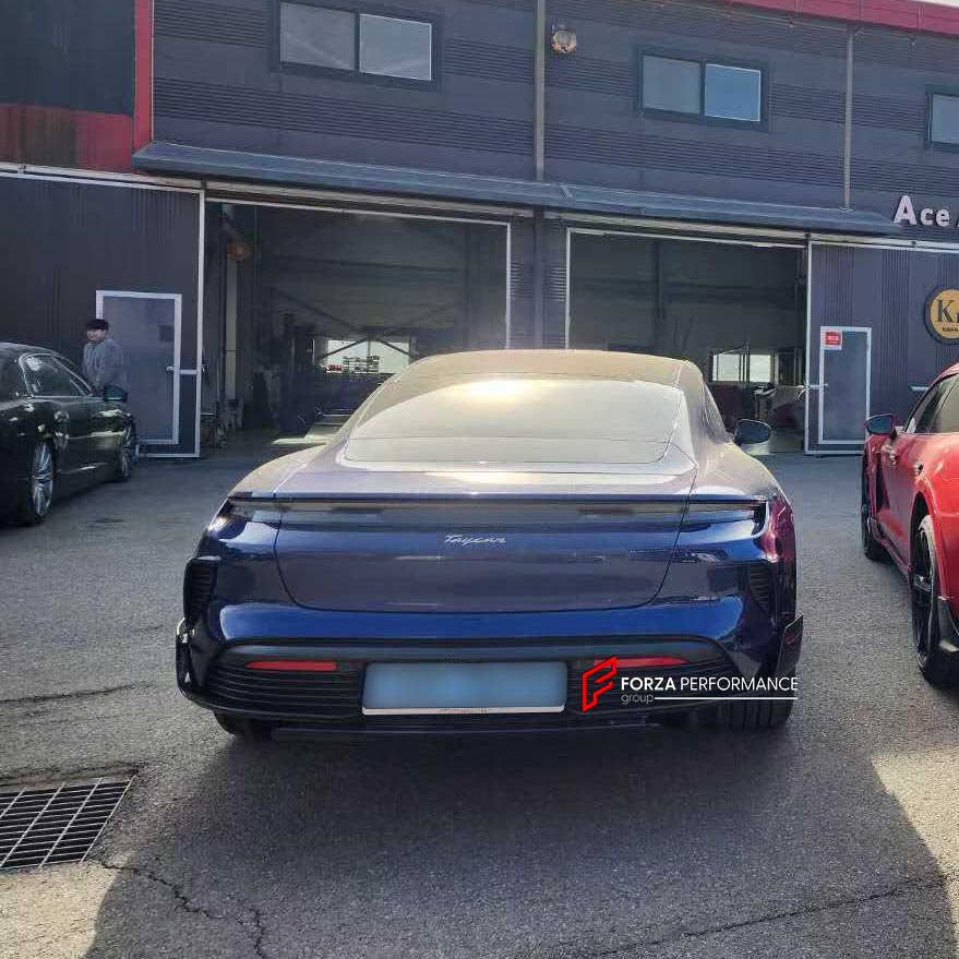 CONVERSION BODY KIT for PORSCHE TAYCAN J1.1 2020-2024 SPORT TURISMO UPGRADE to PORSCHE TAYCAN J1.2 TURBO GT 2025+ FACELIFT

Set includes:

Front Lip
Front Bumper
Side Skirts
Rear Bumper
Rear Diffuser

Material: Plastic

Note: Professional installation is required