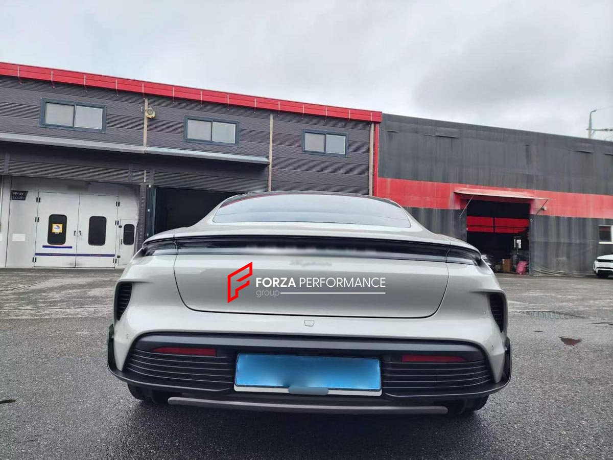 CONVERSION BODY KIT for PORSCHE TAYCAN J1.1 2020 - 2024 UPGRADE to PORSCHE TAYCAN TURBO J1.2 2025+ FACELIFT

Set includes:



Front Lip
Front Bumper
Rear Bumper
Rear Diffuser
Material: Plastic

Note: Professional installation is required