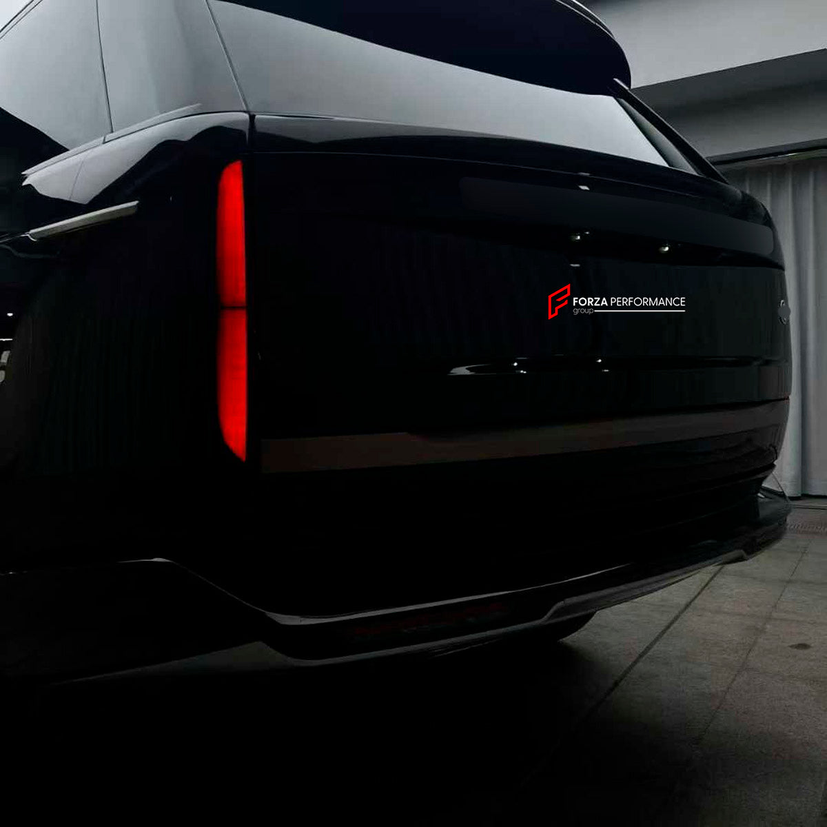 CONVERSION UPGRADE FACELIFT OLD TO NEW BODY KIT for Land Rover Range Rover Vogue L405 2012 - 2017 to Vogue L460 2021+
Set includes:

Front Lip
Front Bumper Assembly
Front Grille
Hood Bonnet
Front Fenders
Side Skirts
Door Panels
Body Side Door Moldings
Rear Fenders
Roof Spoiler
Rear Bumper Assembly
Rear Diffuser
Material: Plastic

NOTE: Professional installation is required.