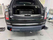 CONVERSION DRY CARBON BODY KIT for ROLLS ROYCE CULLINAN 2018 - 2025 UPGRADE to SERIES II FACELIFT 2025

Set includes:

Front Bumper
Grille Frame
Grille
Original Rolls-Royce Headlights
Rear Bumper