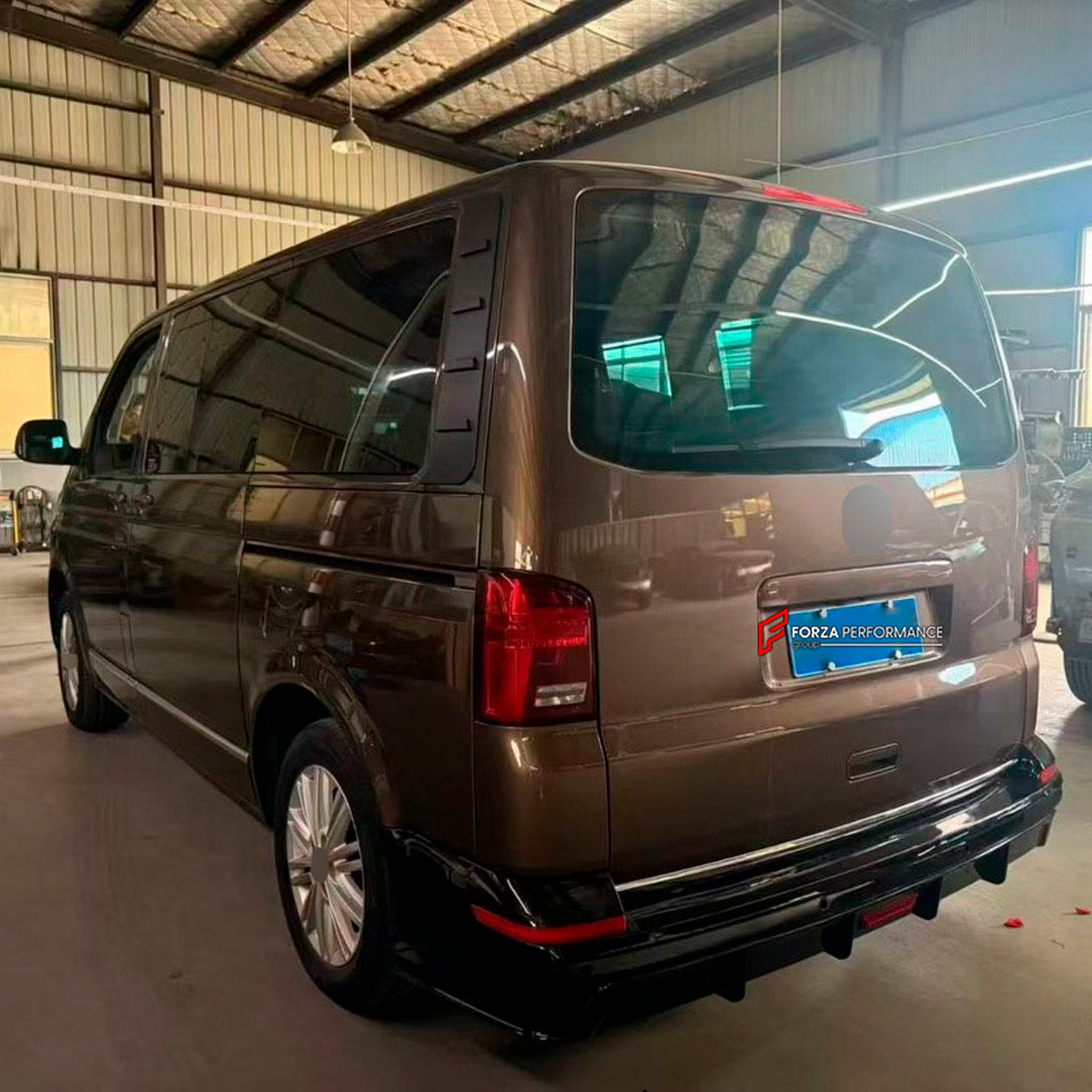 CONVERSION UPGRADE FACELIFT OLD TO NEW BODY KIT for Volkswagen Transporter T5.1 Facelift 2010 - 2015 to Transporter T6.1 Facelift 2019 - 2024
Set includes:

Front Bumper Assembly
Front Grille
Hood Bonnet
Front Fenders
Rear Bumper Assembly
Rear Diffuser
Material: Plastic

NOTE: Professional installation is required.
