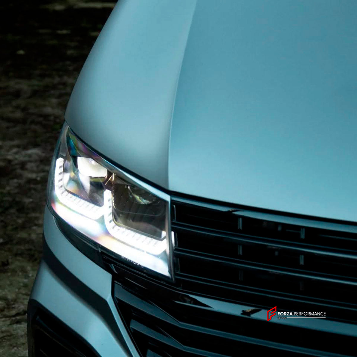 CONVERSION UPGRADE FACELIFT OLD TO NEW BODY KIT for Volkswagen Transporter T5.1 Facelift 2010 - 2015 to Transporter T6.1 Facelift 2019 - 2024
Set includes:

Front Bumper Assembly
Front Grille
Hood Bonnet
Front Fenders
Rear Bumper Assembly
Rear Diffuser
Material: Plastic

NOTE: Professional installation is required.