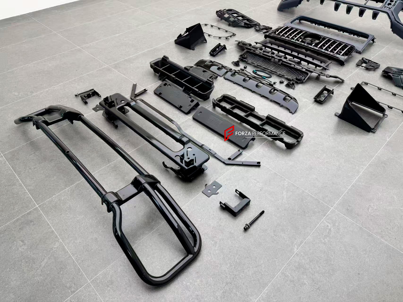 CONVERSION BODY KIT with FRONT BUMPER GRILLE PROTECTOR BULL BAR GUARD for MERCEDES BENZ G CLASS W465 2024+ to G63 AMG W465 2025+

Set includes:

Front Bumper Assembly
Front Skid Plate
Front Fender Liners

Front Grille&nbsp;
Bull Bar

Material: Plastic + Aluminium

NOTE: Professional installation is required