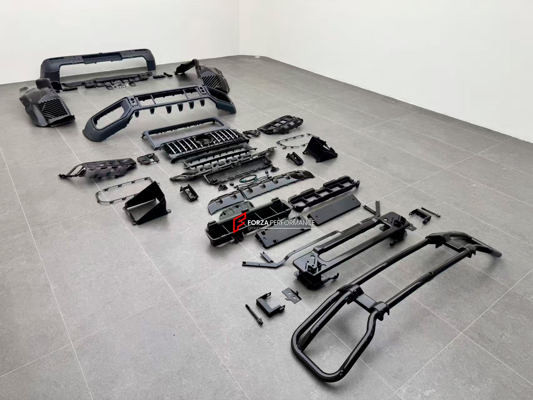 CONVERSION BODY KIT with FRONT BUMPER GRILLE PROTECTOR BULL BAR GUARD for MERCEDES BENZ G CLASS W465 2024+ to G63 AMG W465 2025+

Set includes:

Front Bumper Assembly
Front Skid Plate
Front Fender Liners

Front Grille&nbsp;
Bull Bar

Material: Plastic + Aluminium

NOTE: Professional installation is required
