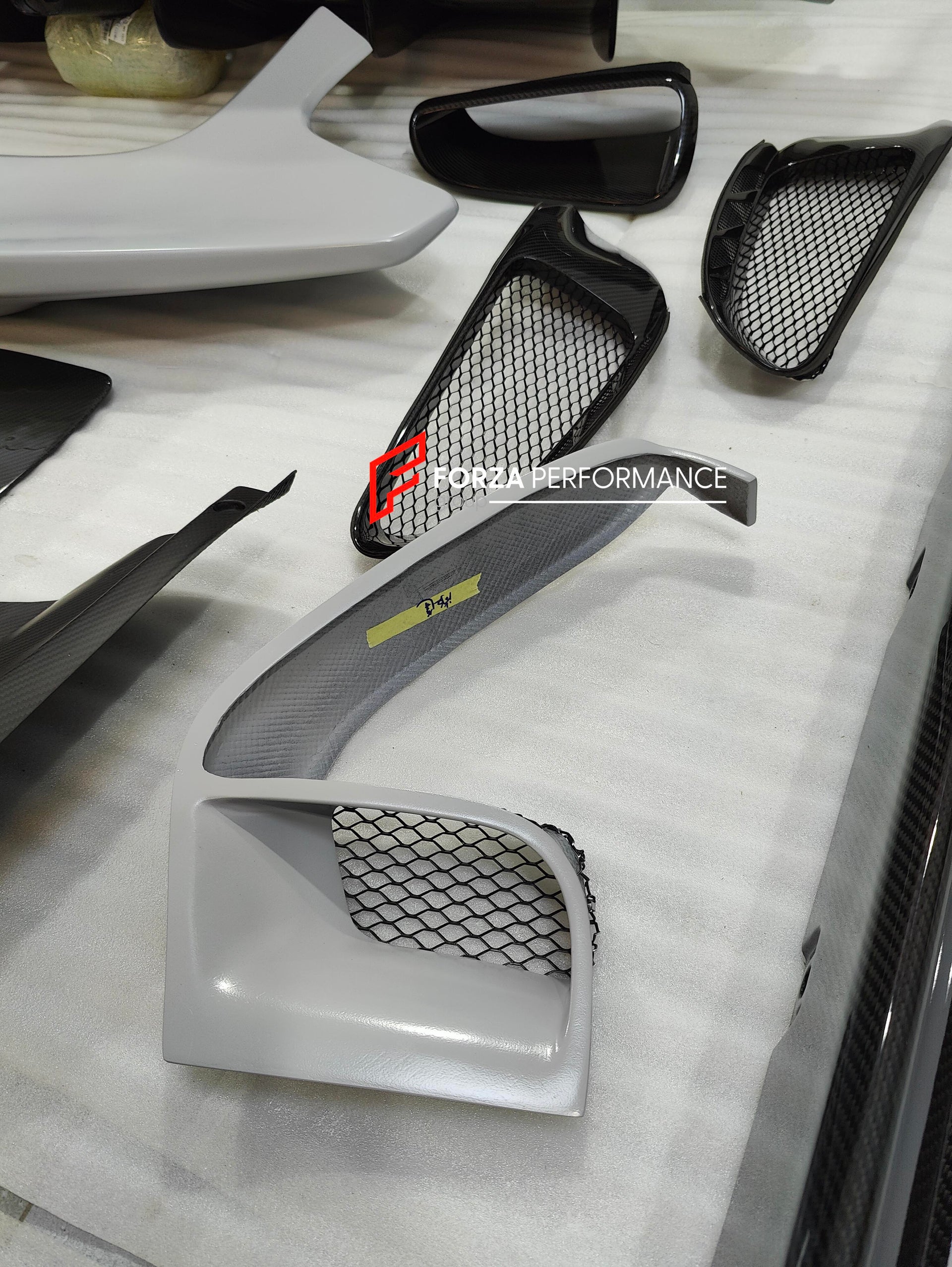 CONVERSION CARBON BODY KIT FOR FERRARI 488 2015 - 2020 upgrade to PISTA